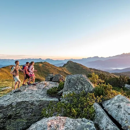 آيغنبرغ أبارتمنتس شقة فلاخاو