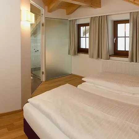 آيغنبرغ أبارتمنتس شقة *